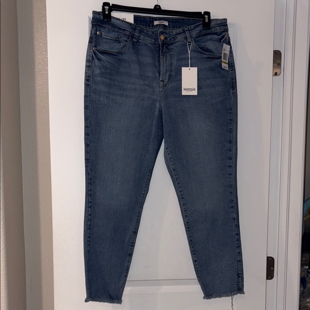 Kensie Women's Denim Ankle Jeans